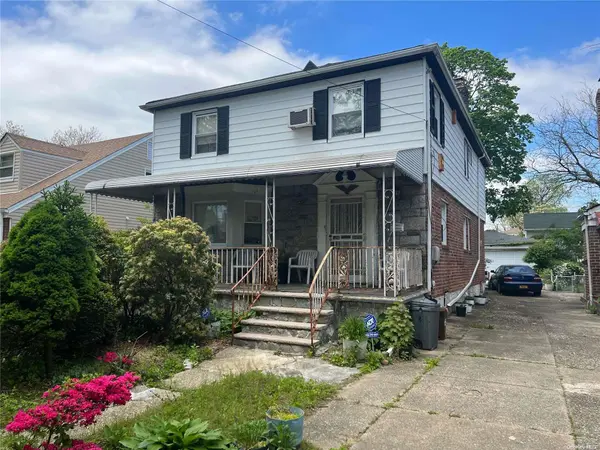 137-08 223rd ST, Laurelton, NY 11413