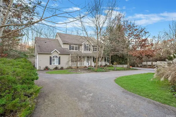 23 Hillcrest AVE, Port Jefferson, NY 11777