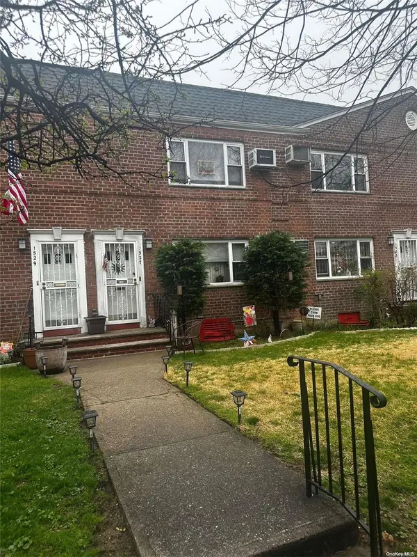 1527 Independence AVE #2, Brooklyn, NY 11214