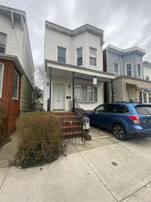 88-25 75th ST, Woodhaven, NY 11421