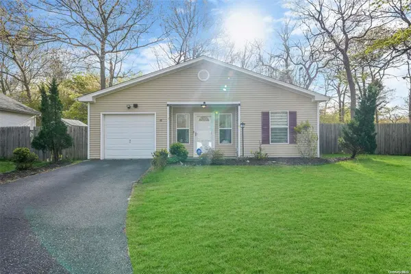 49 Erna Drive, Coram, NY 11727