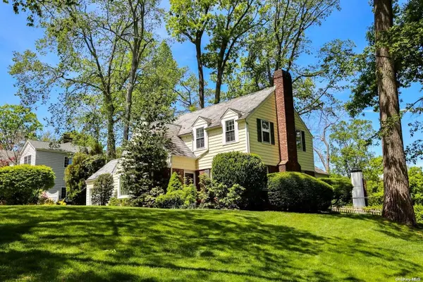 91 Longridge RD,  Plandome,  NY 11030