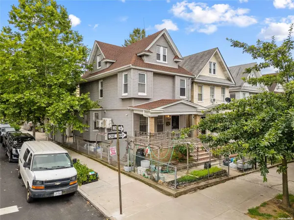 85-53 76th ST, Woodhaven, NY 11421