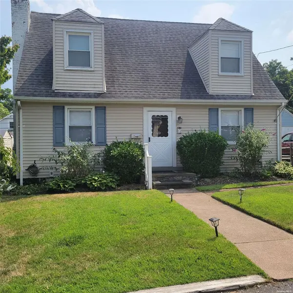 12 Bayview AVE, Bayville, NY 11709