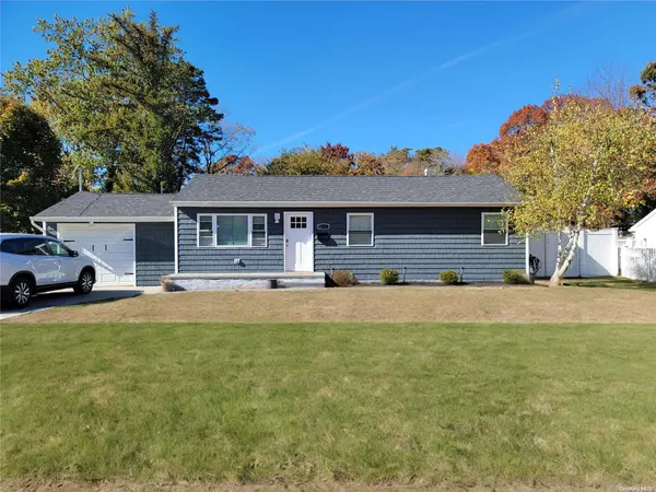 1013 Joselson AVE, Bay Shore, NY 11706