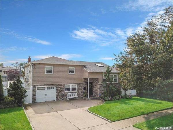 387 Montgomery AVE, Oceanside, NY 11572