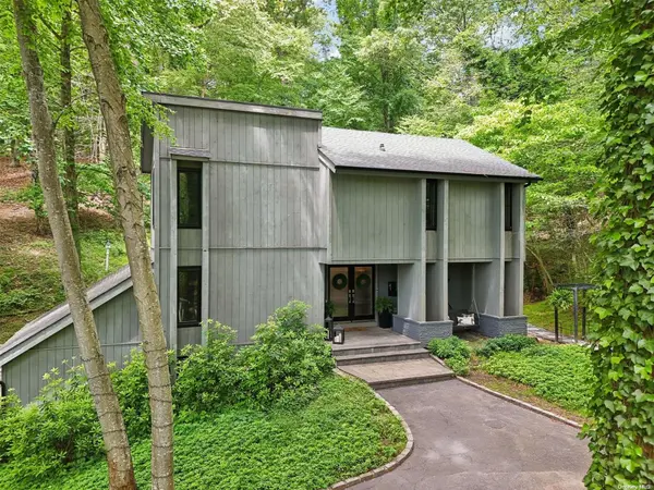 41 Quail PATH, Nissequogue, NY 11780