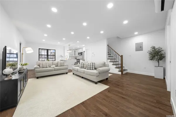 104-30 210th ST, Queens Village, NY 11429