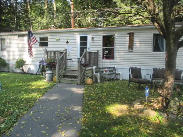 4 4 BLUE JAY, Hyde Park, NY 12538