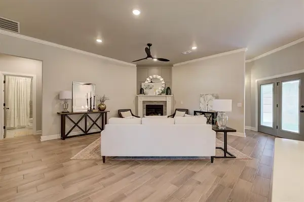 3325 Slate River DR, Yukon, OK 73099