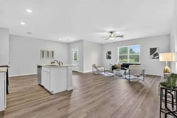 745 Cumberland DR, Guthrie, OK 73044