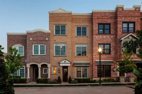 422 NE 2nd ST, Oklahoma City, OK 73107
