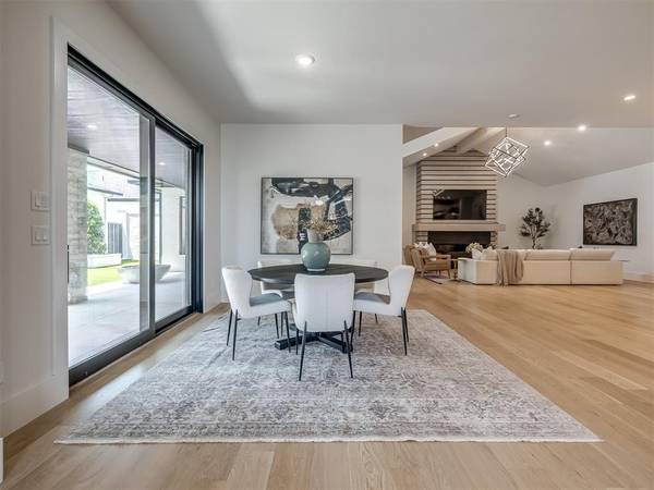15613 Woodleaf LN, Edmond, OK 73013