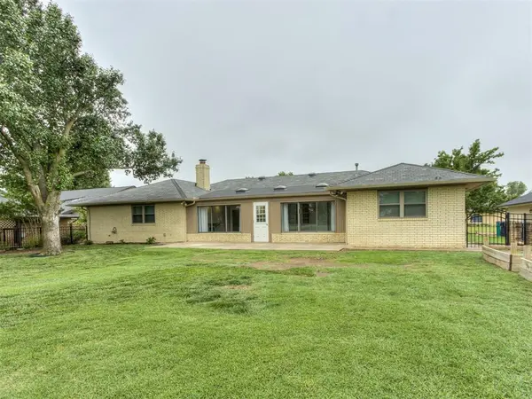 11017 NW 116th ST, Yukon, OK 73099