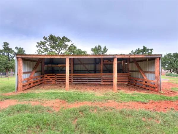 18200 Mayridge DR, Newalla, OK 74857