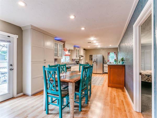 18200 Mayridge DR, Newalla, OK 74857