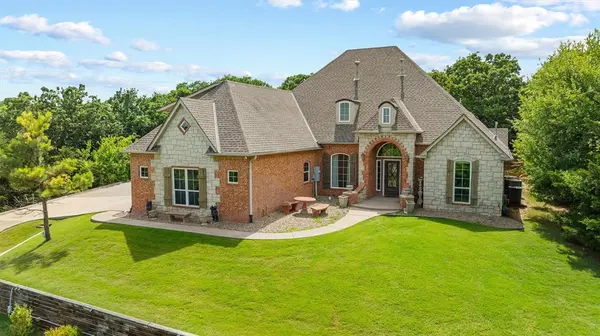 6405 Valley Ridge DR, Edmond, OK 73034