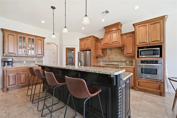 10812 NW 34th ST, Yukon, OK 73099
