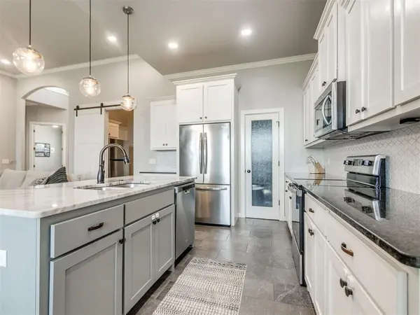 9332 SW 44th TER, Oklahoma City, OK 73179