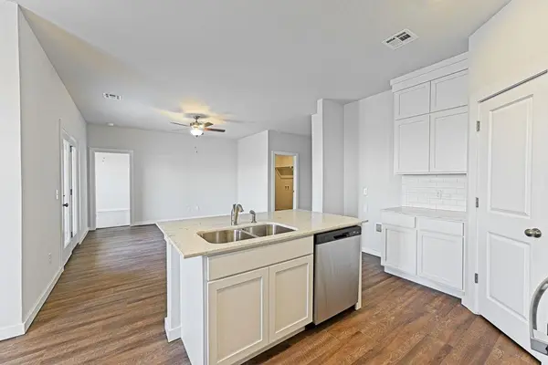1710 Oak WAY, Tuttle, OK 73089