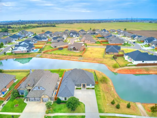 4326 Frontier TRL, Norman, OK 73072