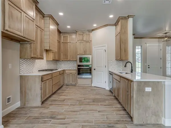 10200 Gentry XING, Oklahoma City, OK 73169