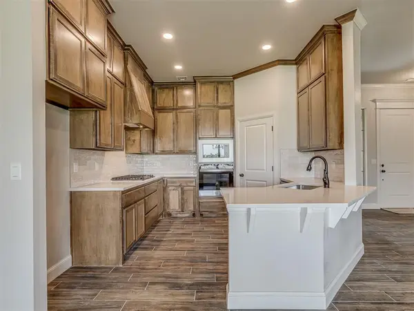 10201 Baldwin LN, Oklahoma City, OK 73169