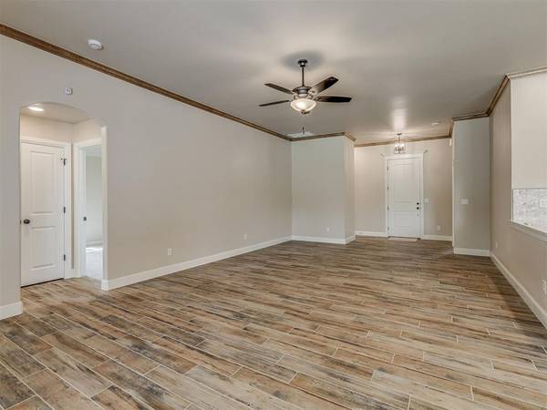10016 Gentry Crossing, Oklahoma City, OK 73169