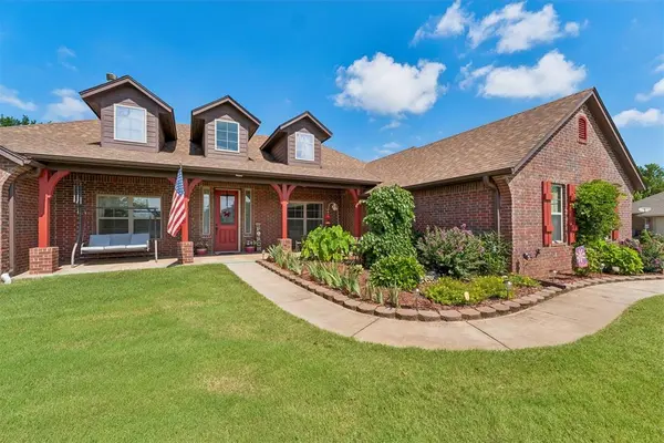 14215 Pleasant Wood LN, Edmond, OK 73034