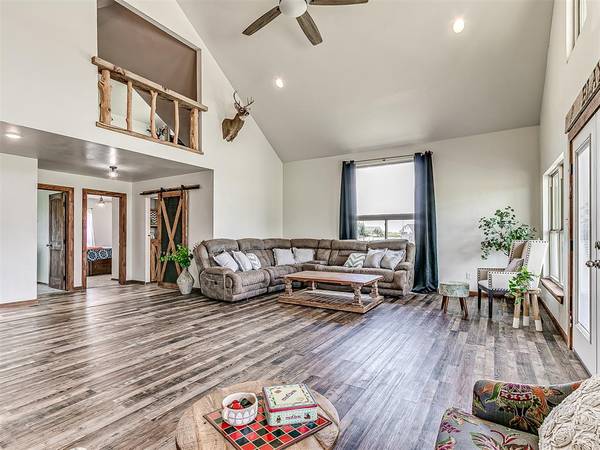 18900 Pawnee Creek RD, Cashion, OK 73016