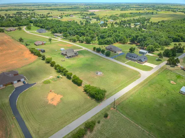 18900 Pawnee Creek RD, Cashion, OK 73016