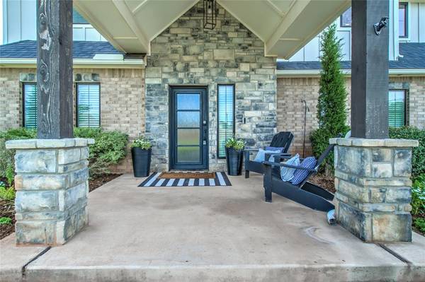 22297 Forester LN, Edmond, OK 73025