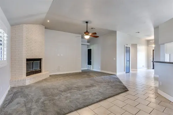1612 Glacier LN, Edmond, OK 73003
