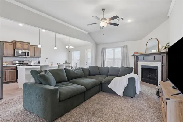 1730 Huntington CT, Newcastle, OK 73065