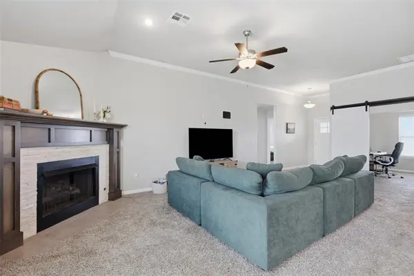 1730 Huntington CT, Newcastle, OK 73065