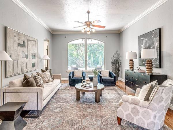 3720 Creek Bend RD, Edmond, OK 73003