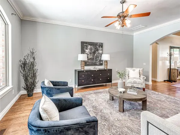 3720 Creek Bend RD, Edmond, OK 73003