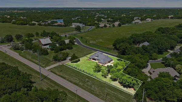 2209 Crestwood DR, Jones, OK 73049