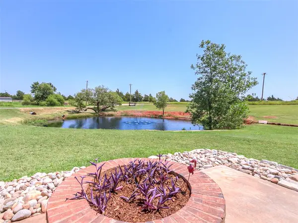 18301 Naomi DR, Cashion, OK 73016