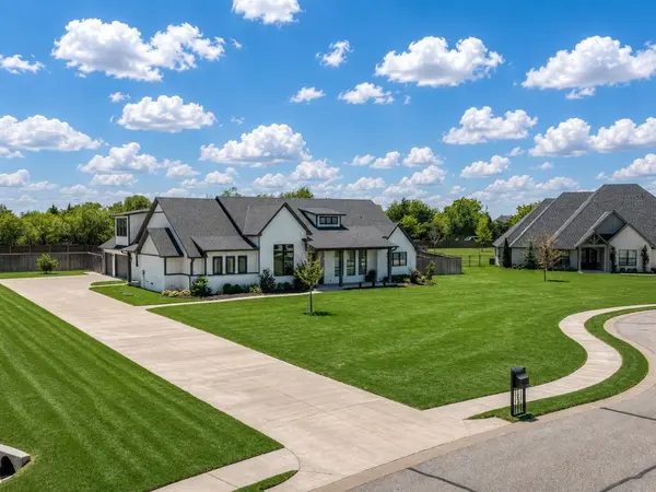 2446 NW 220th TER, Edmond, OK 73025