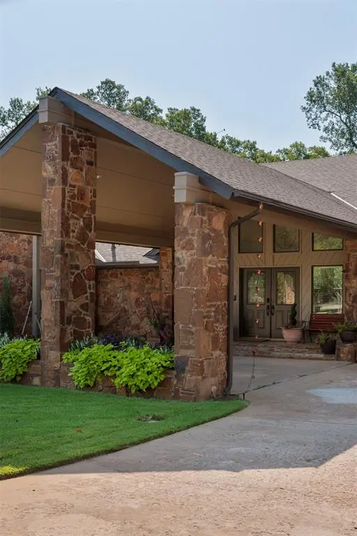 1530 Spring Creek DR, Yukon, OK 73099