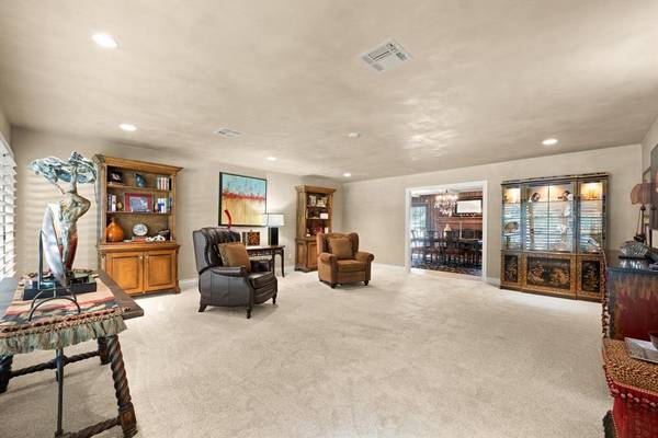2221 NW 56th ST, Oklahoma City, OK 73112
