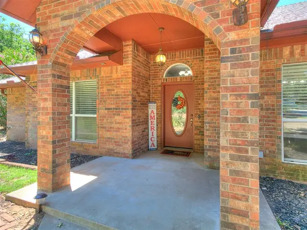 7824 Bobwhite TRL, Jones, OK 73049