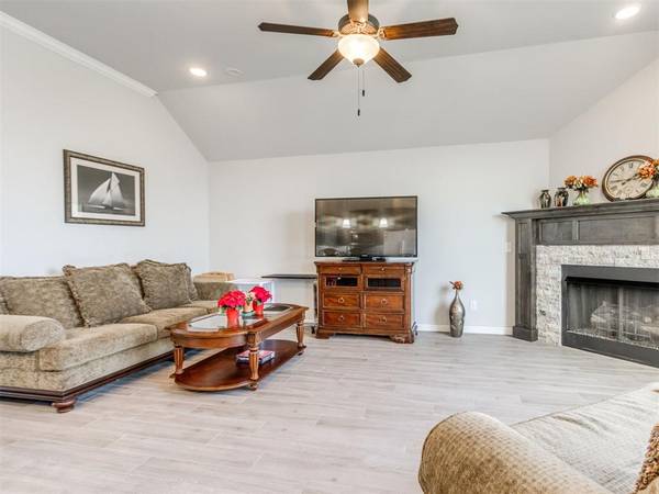 3409 NW 161st ST, Edmond, OK 73013