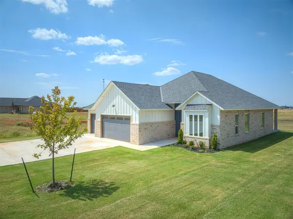 29763 Jade ST, Cashion, OK 73016
