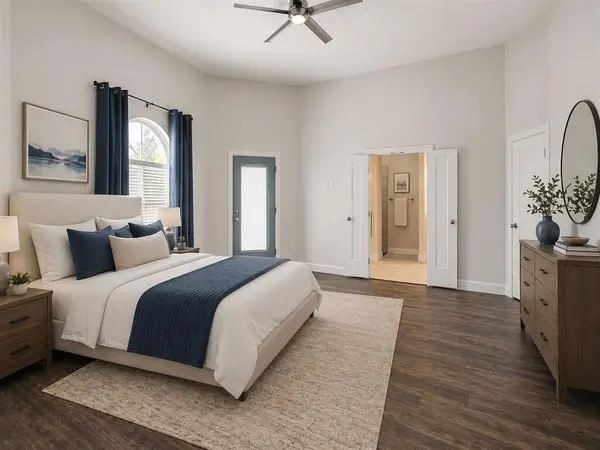 10917 Oaksplinter LN, Oklahoma City, OK 73173