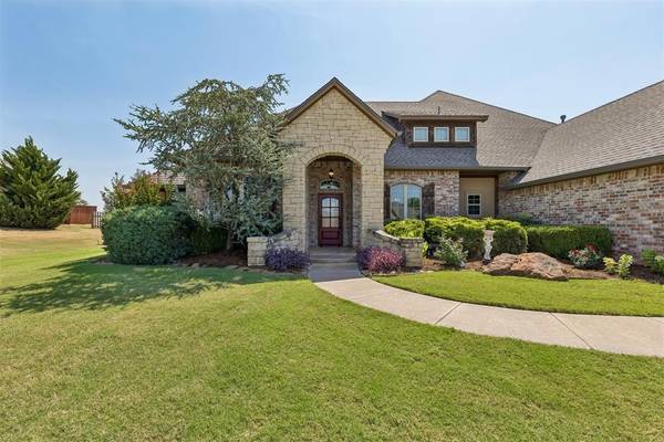 22982 Crossfield CT, Edmond, OK 73025