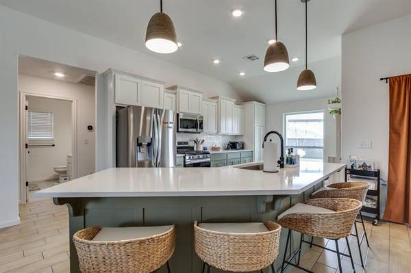 8600 NW 77th PL, Oklahoma City, OK 73132