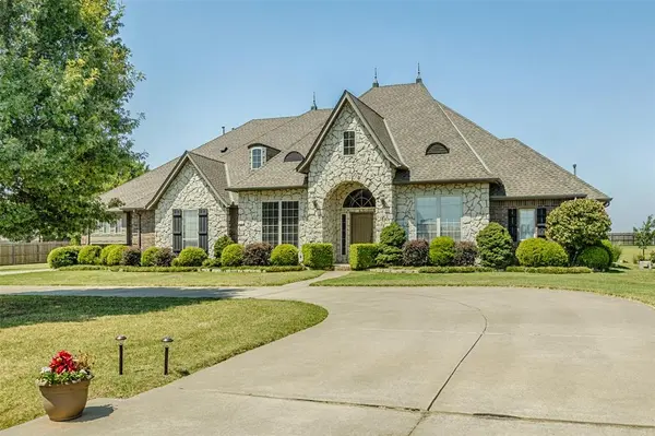 15315 Coral Creek LN, Oklahoma City, OK 73165
