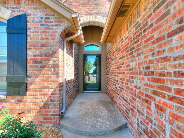 425 SW 170th TER, Oklahoma City, OK 73170